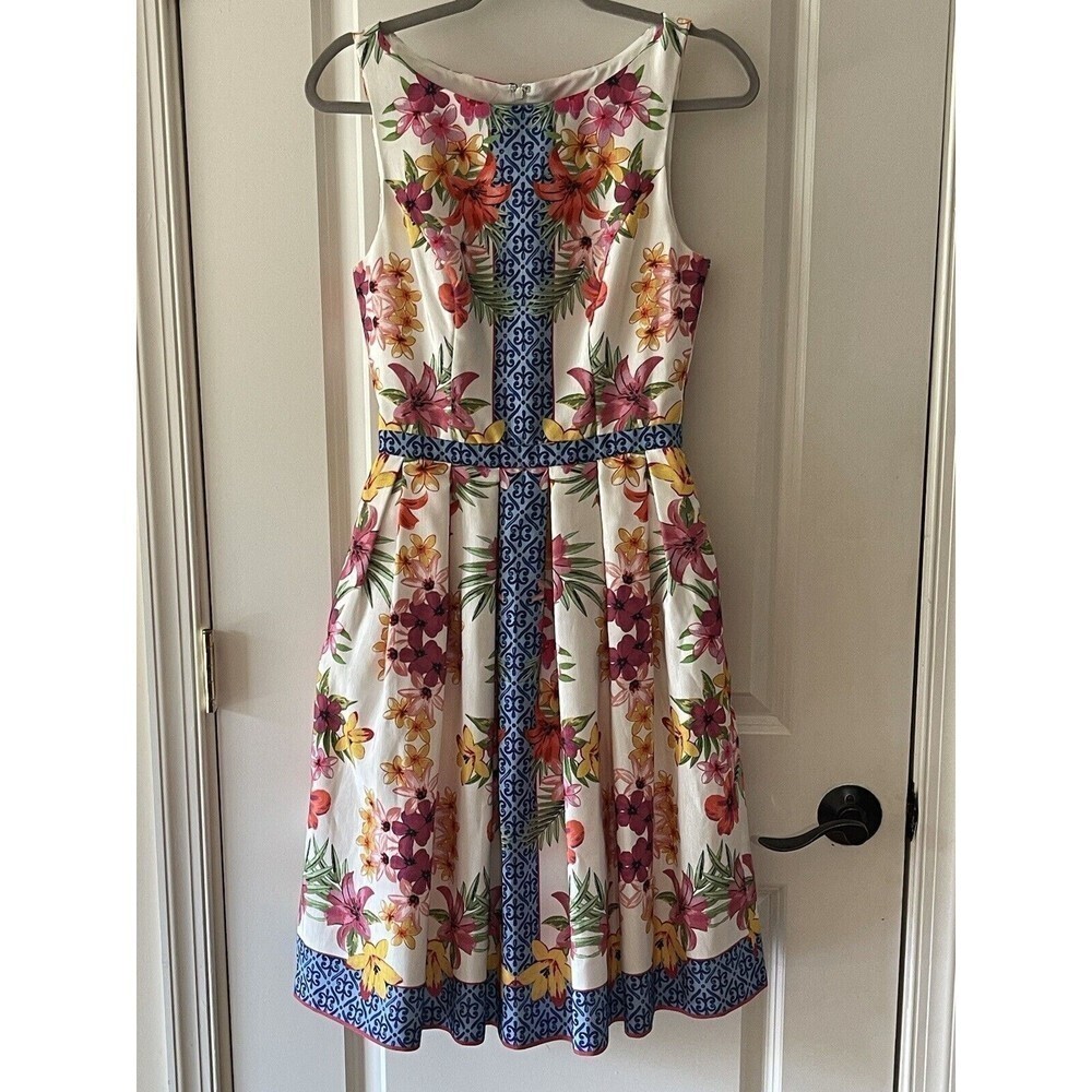 ModCloth Size Small Floral Mixed Media Print Fit n Flare Dress W/ Pockets
